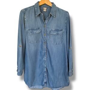 Chico's Tunic Size 1P (8/10 P) Chambray Leisure Button Down Roll Tab Sleeve